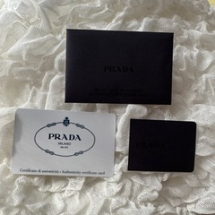 PRADA 財布の画像