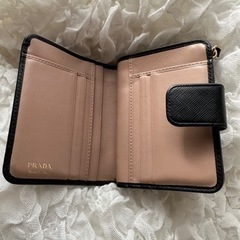 PRADA 財布の画像