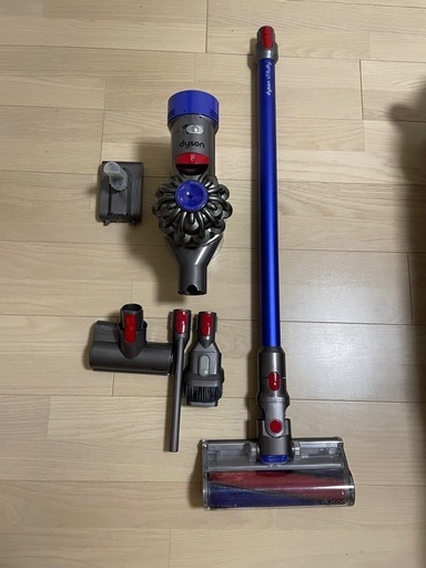 Dyson コードレスクリーナー V7 Fluffy収納スタンド付き