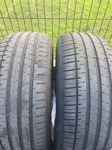 車 タイヤ2本 20インチ