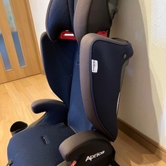 アップリカ  ジュニアシート
の画像