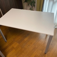 テーブルの画像