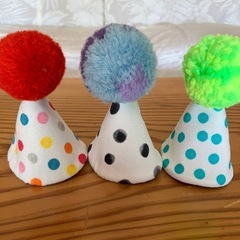 【新品】ポンポン付ハットの画像