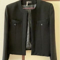 フォーマルスーツ9号サイズの画像