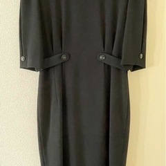 フォーマルスーツ9号サイズの画像