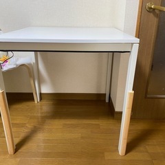 IKEAデスク