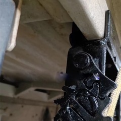 ノン溶接トラックテンショナー。4個セットの画像