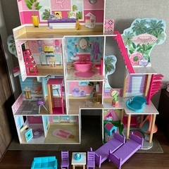 Kidkraft pool party mansion Doll...