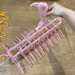 赤ちゃん用の10連ハンガー　２つの画像