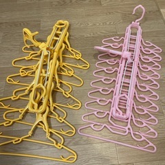 赤ちゃん用の10連ハンガー　２つ