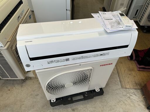 【動作保証あり】TOSHIBA 東芝 2023年 2.2kw 6畳用 冷暖房ルームエアコン RAS-J221P【管理KR501】