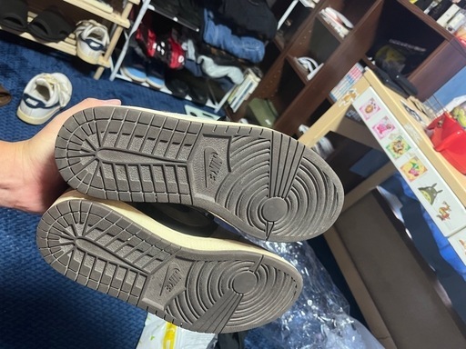 トラヴィススコットスニーカー 28cm