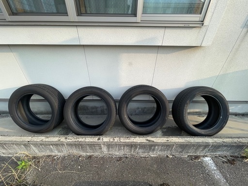 デリカD5  シャモニー　純正タイヤ