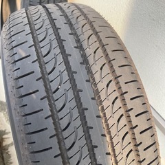 デリカD5  シャモニー　純正タイヤの画像