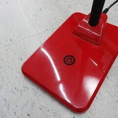 【恵庭】☆中古品☆オーム電機 LEDデスクスタンド 赤 2015年製 PayPay支払いOK！の画像