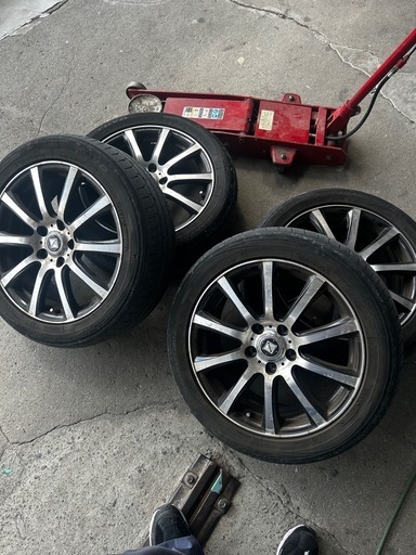 17インチ　タイヤ付き　ホイール