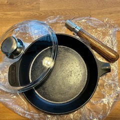 manoli鋳鉄フライパン24cm