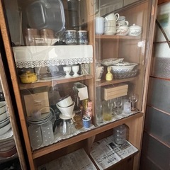 食器棚、食器