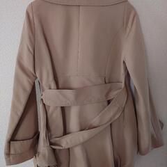 コート ブラウンの画像