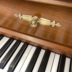 オシャレな家具ピアノ　カワイkl11WIの画像