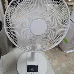 ヤマダセレクト　リビング扇風機　YFA-R82G2　中古　リサイクルショップ宮崎屋住吉店24.8.5Kの画像