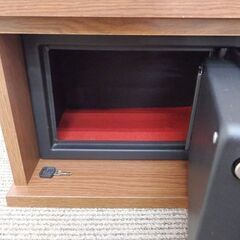★ 新札幌 金庫付き 収納チェスト 鍵付き 引き出し付き 貴重品 収納家具 / No.2686 ★の画像