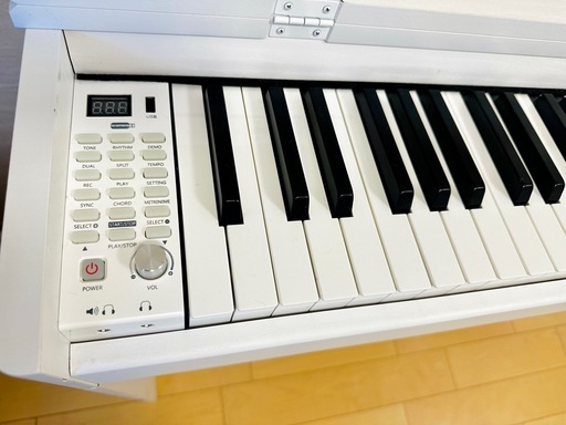 ホワイト　電子ピアノ　88鍵盤
