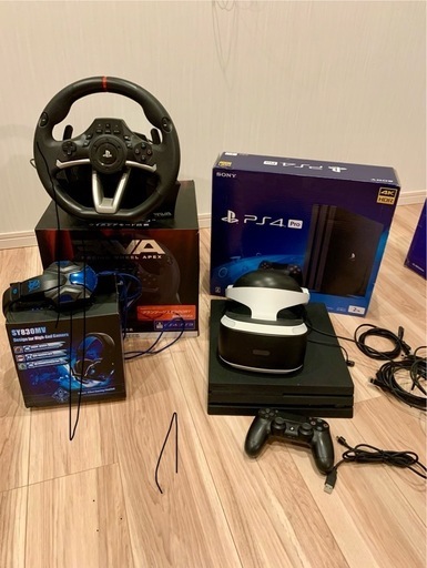 プレステ4極レア2TB ！
ハンコンVRフルセット