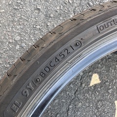 BSレグノ　235/35R19   1本の画像