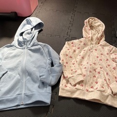 【子供服】110cm☆パーカー各種  1着のお値段です