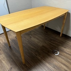 お譲り先決まりました【新品未使用品】ダイニングテーブル 木製　北欧風　140 の画像