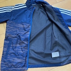 アディダス adidas 130~140 ジャンパーの画像