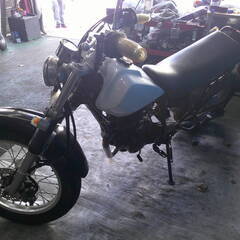 YAMAHA TW225 白 エンジン始動確認 自賠責保険で乗れます 半額配送キャンペーン 期間限定 現状渡し諸経費￥0- 横浜 P-Yardの画像