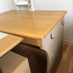 【商談中】学習机、椅子の画像