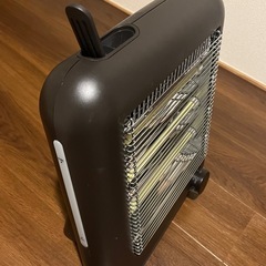 【受渡し予定アリ】電気ストーブの画像