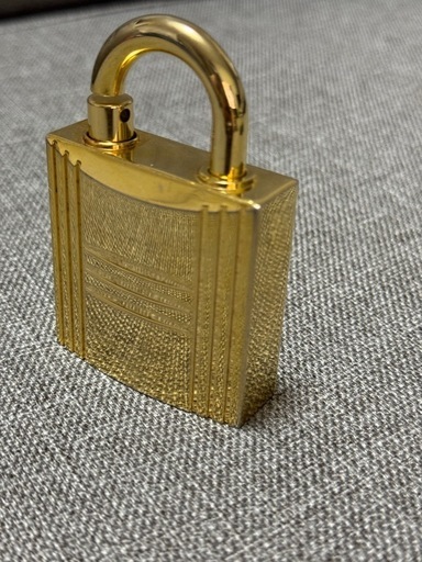 HERMES カデナ　ジュエルロック　香水