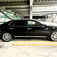 LEXUS LS460Lの画像