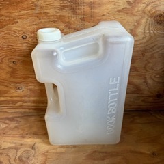 ポリタンク　10リットル　