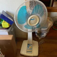 不動産売買で出ました不用品［扇風機］無料でお譲り致しますの画像
