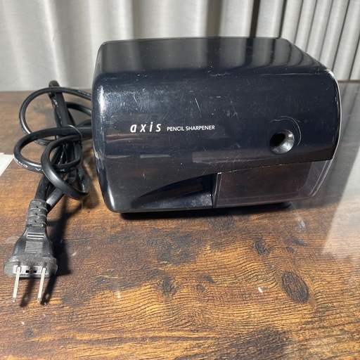 電動鉛筆削り