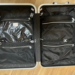 キャリーケースの画像