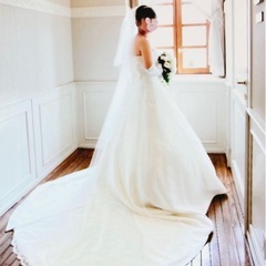 ウェディングドレス、ヴェール付の画像