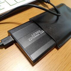【お取引中です】外付けハードディスク　500GB　（ケース新品）　㊴
