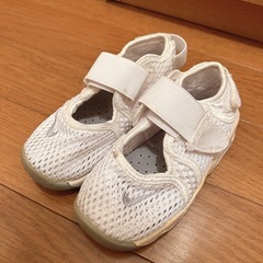 NIKE  赤ちゃん用 サンダルの画像