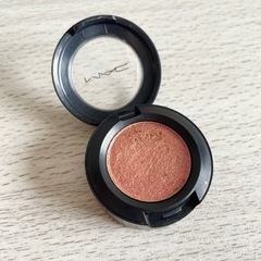 ☆お値引可能☆【極美品】M・A・C  フィーストユアアイズアイシャドウパレット&レッツロールの画像