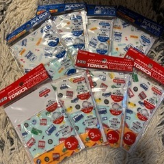 決まりました。トミカ プラレール ガーゼマスク