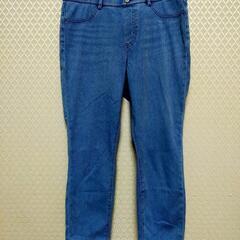 ユニクロ ウルトラストレッチデニムレギンスパンツ 2枚セット ブルー ホワイトの画像