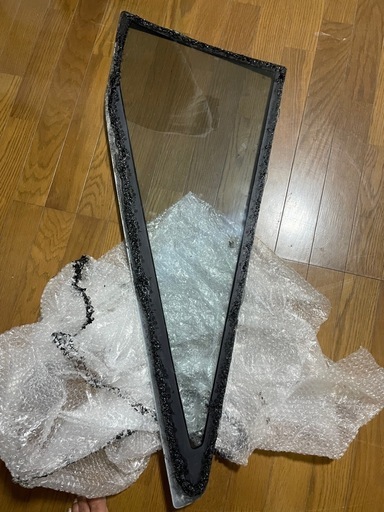 トヨタ AE86 ハッチサイドガラス