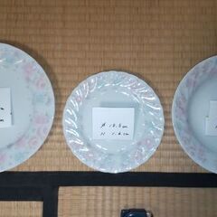 たち吉の洋食器セットの画像