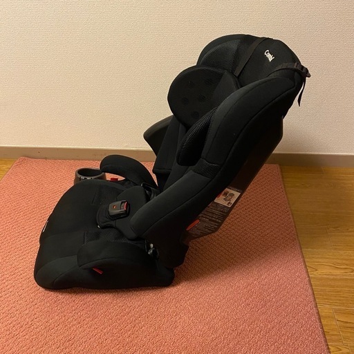 コンビ fugebaby シートベルト固定 チャイルド&ジュニアシート 1歳頃から11歳頃まで
